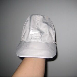 Nike White-Gray Cap